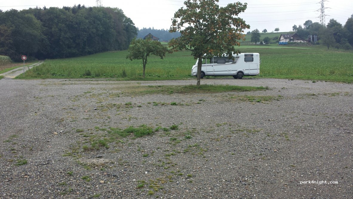 (8124) Maur - Zeigerweg — foto 2