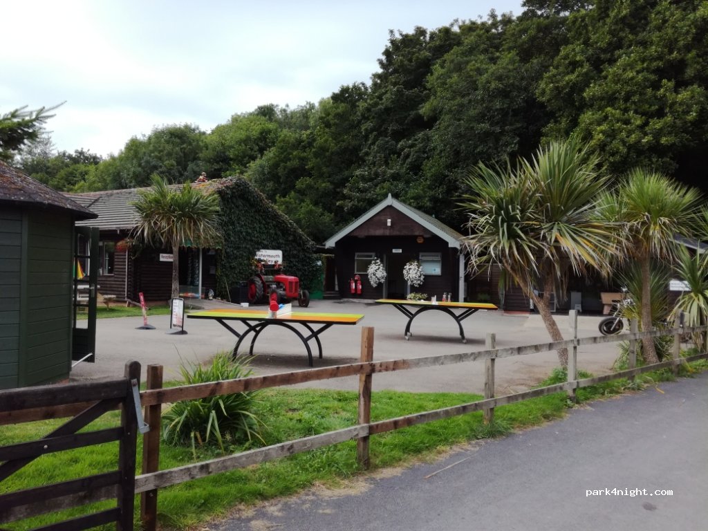Watermouth Valley Camping Park — foto