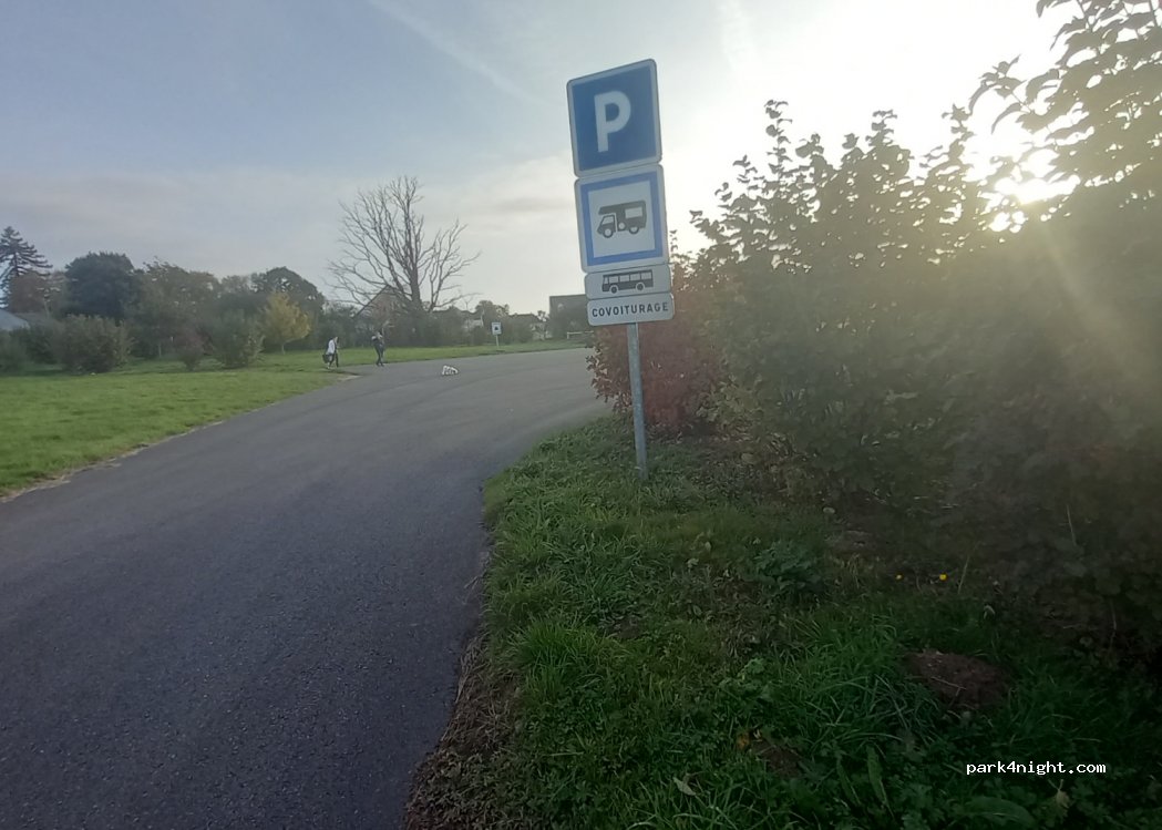 (53270) Sainte-Suzanne - Chemin de la Sorinière — foto