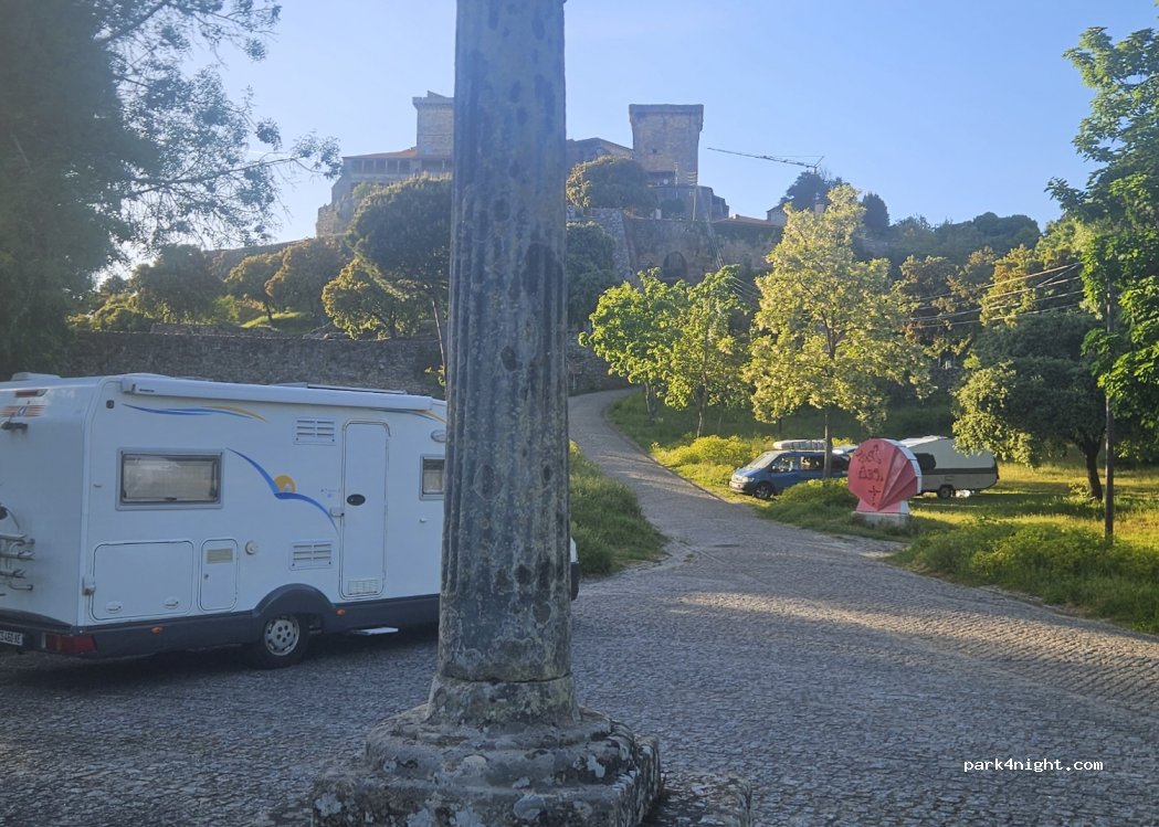 (32619) Monterrei - Rúa do Castelo — foto 3