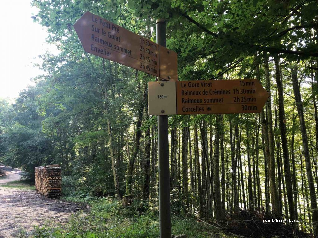 (2747) Corcelles - 50 Essert Papon — foto 3