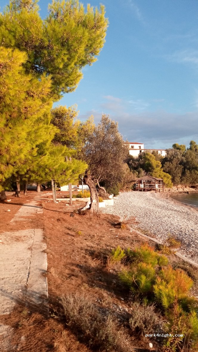 (213 00) Kranidi - Unnamed Road — foto 4
