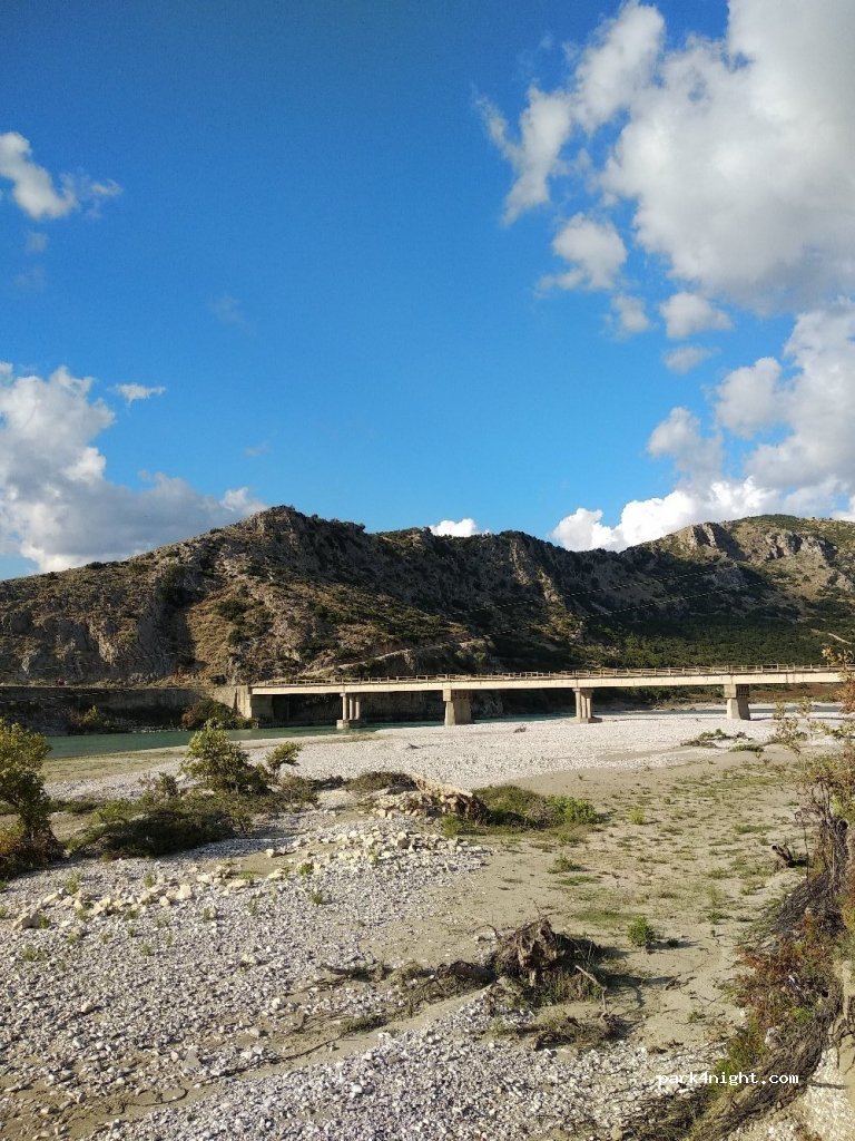 () Poçem - SH100 — foto