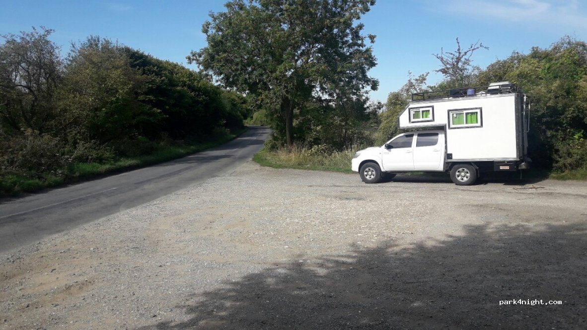 (HP27 0NB)  - Longdown Hill — foto