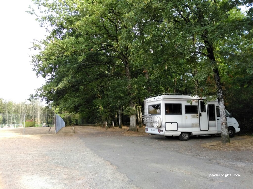 (85280) La Ferrière - 23 La Pinière — foto