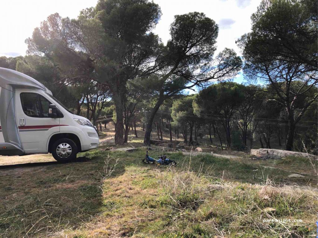 (28680) San Martín de Valdeiglesias - 14A Calle Sebastián el Cano — foto