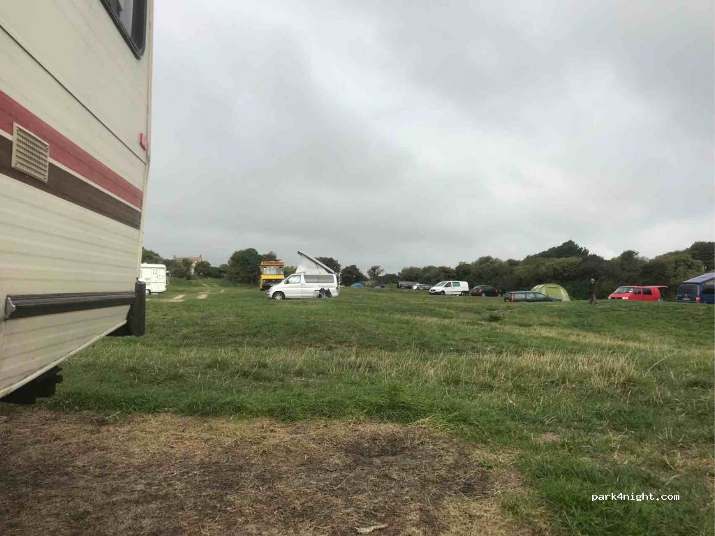 Acton Field Camping Site — foto