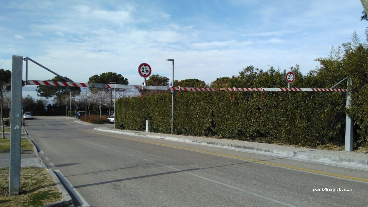 (37011) Bardolino - 11 Via Gardesana dell'Acqua — foto 2