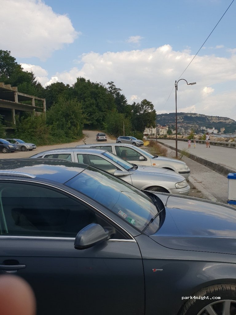(9600) Balchik - улица „Възкресия Деветакова“ — foto