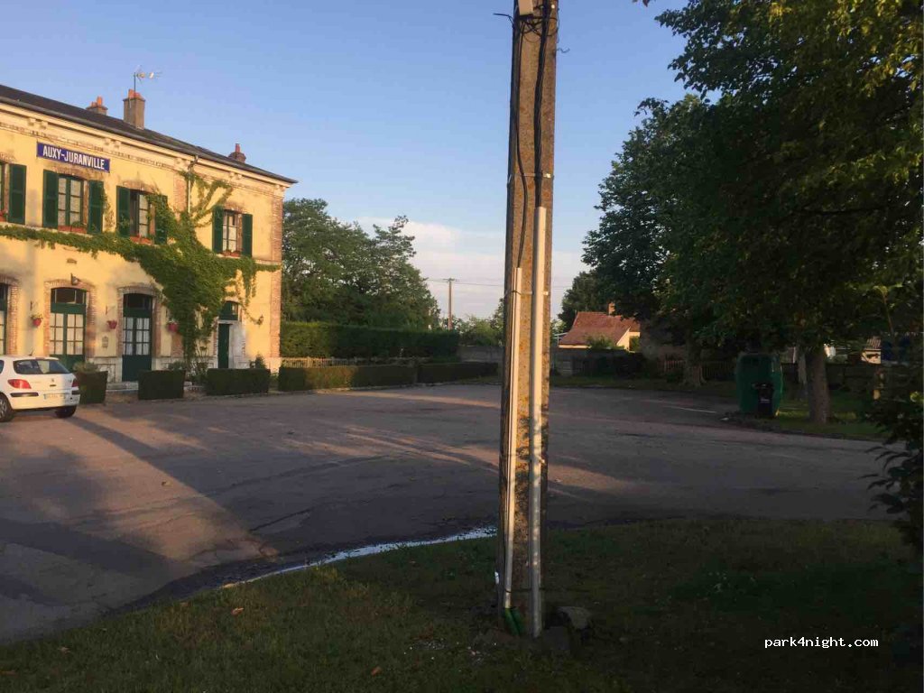 (45340) Auxy - 25B Rue de la Gare — foto