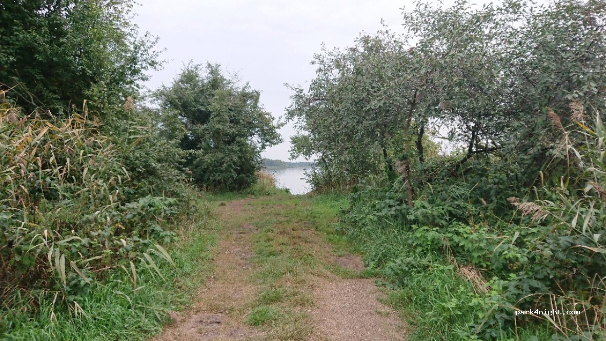 (72-330) Rogowo - Unnamed Road — foto