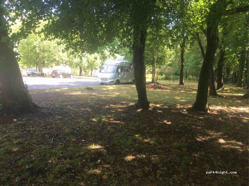 (33170) Gradignan - 257 Cours du Général de Gaulle — foto
