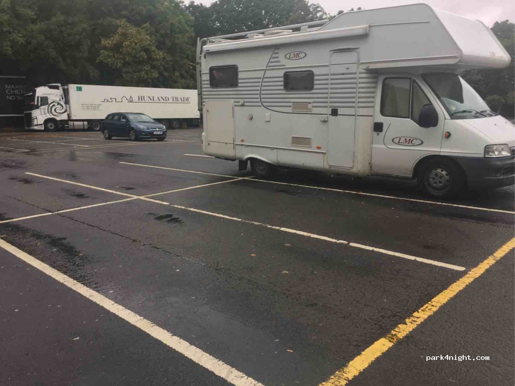 (SN14 6LB) Chippenham - M4 — foto