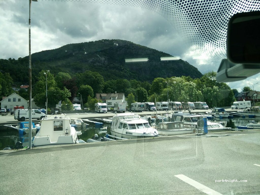 (4100) Jørpeland - 690 Jørpeland — foto