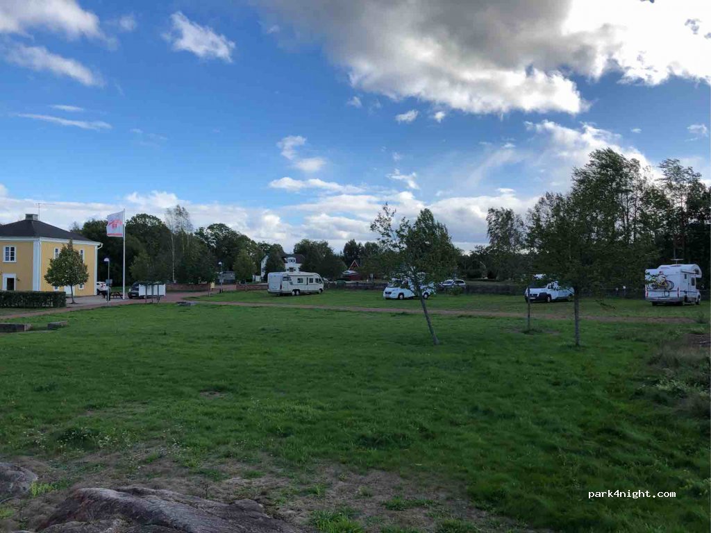 (380 53) Fliseryd - 4 Troilius väg — foto