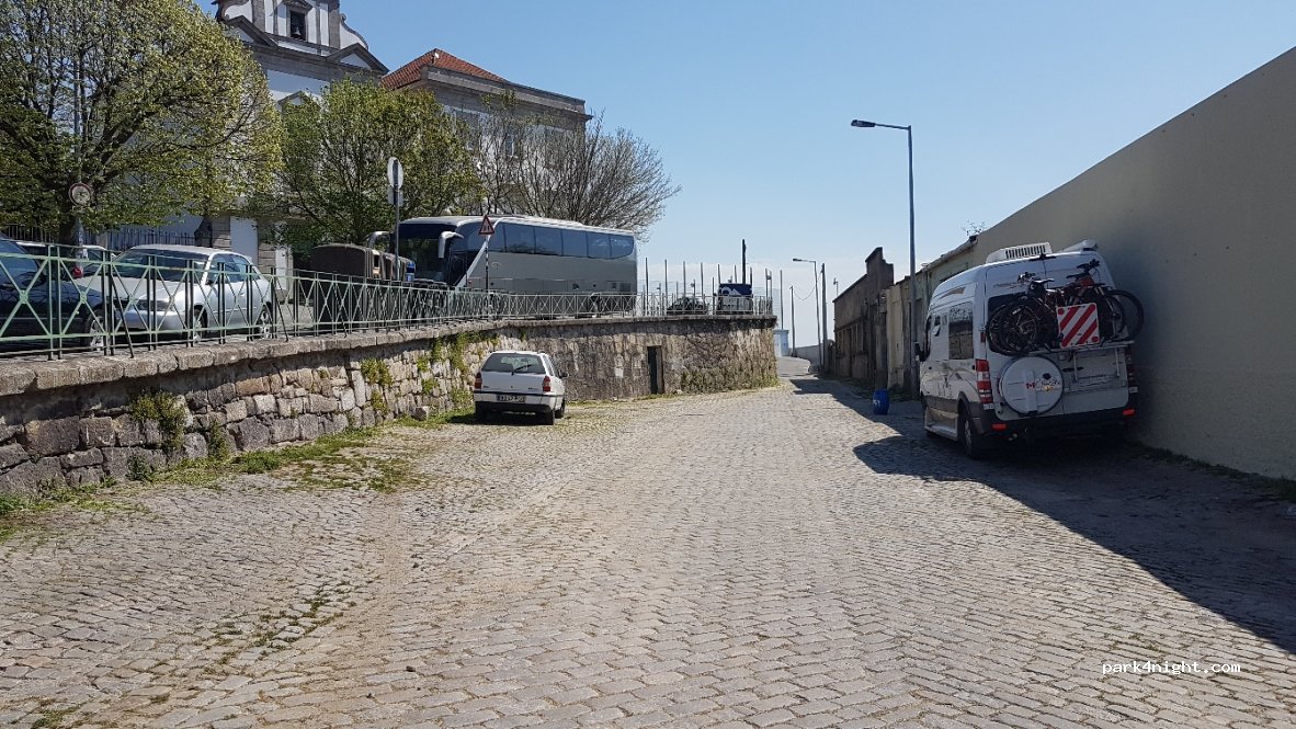 (4300-059) Porto - 69 Largo Padre Baltasar Guedes — foto 2