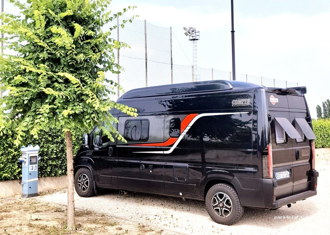 Area Sosta Camper Libiola di Serravalle a Po — foto 5