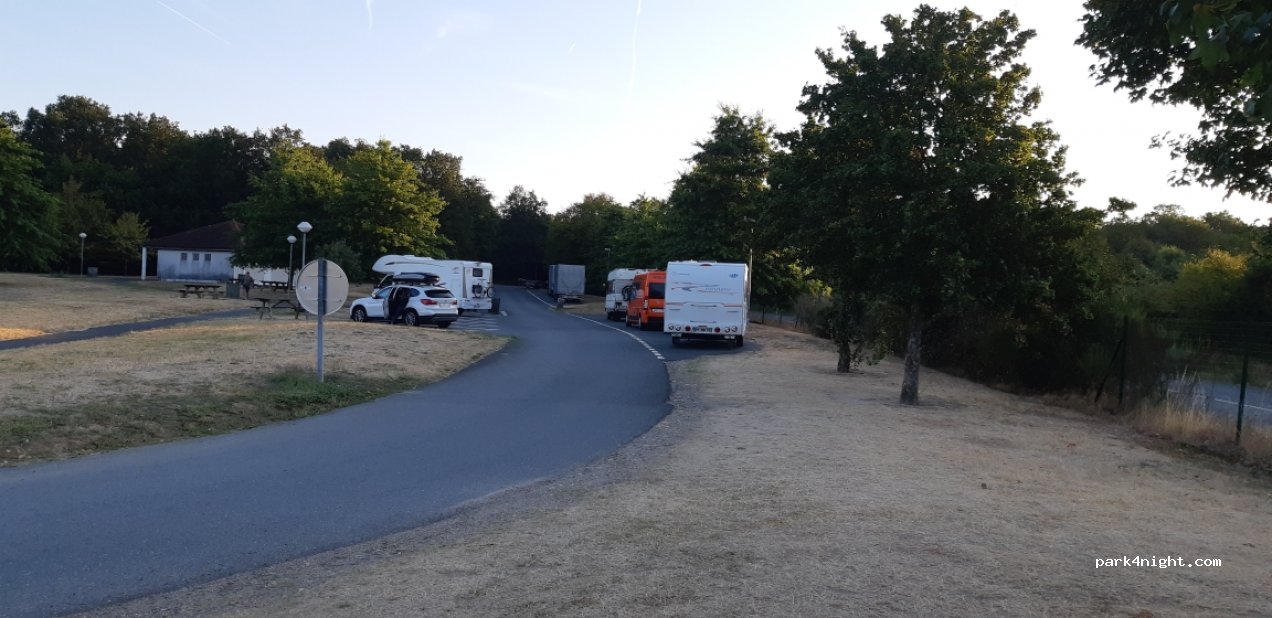 (36330) Velles - L'Occitane — foto