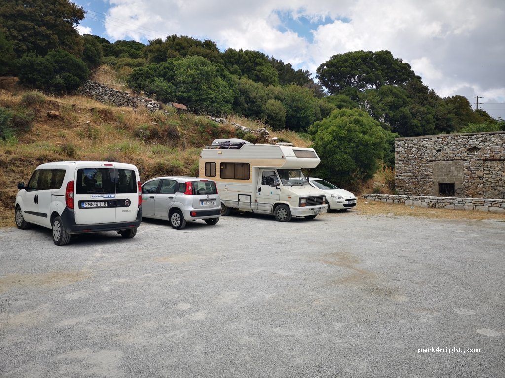 (843 02) Apirathos - Eparchiaki Odos Apiranthou-Ormou Apollona — foto
