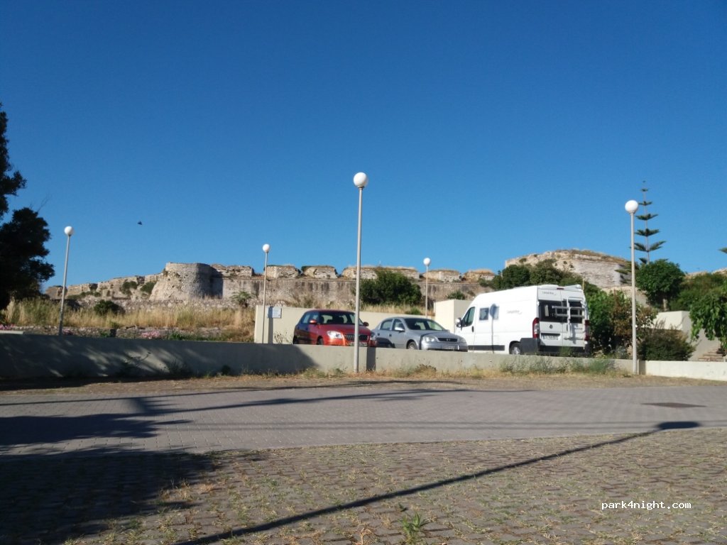 (240 06) Methoni - Unnamed Road — foto 3