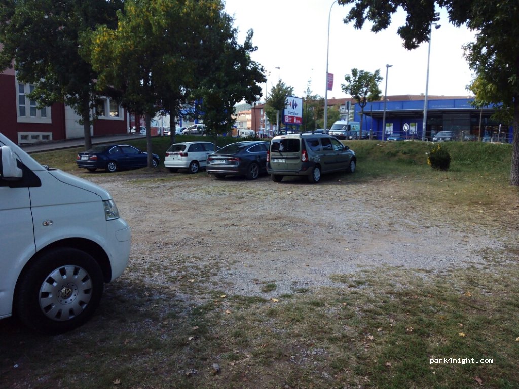 (17800) Olot - 87 Avinguda de Santa Coloma — foto