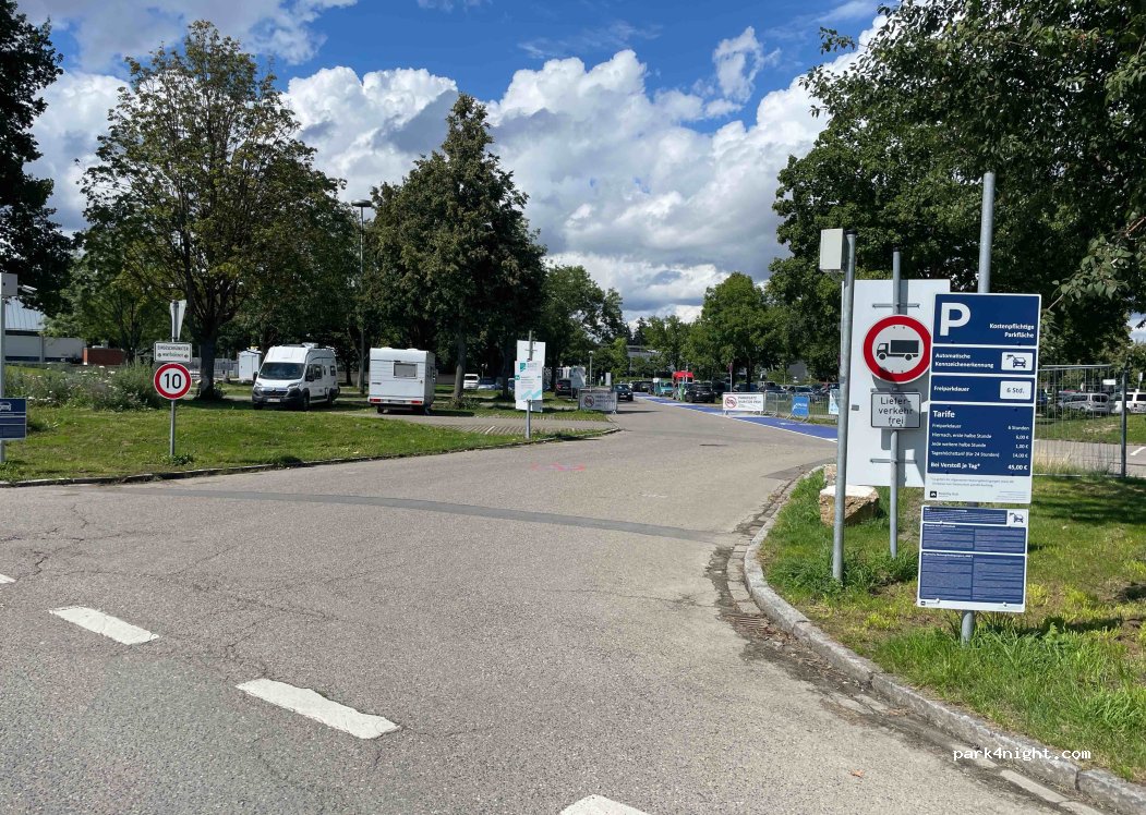Parkplatz Donaubad — foto 4