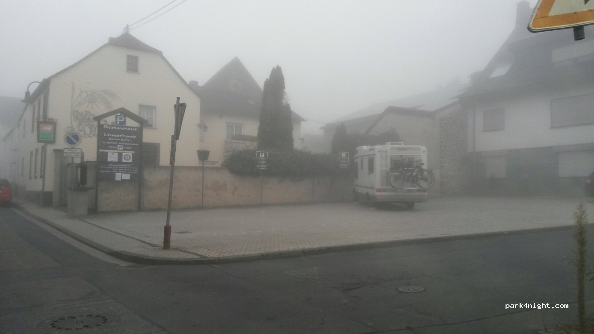 (56332) Wolken - 38 Hauptstraße — foto