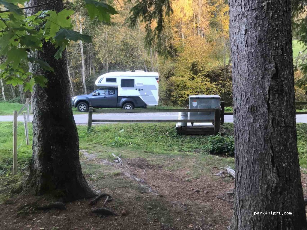 (1659) Rougemont - 33 Route Cantonale — foto