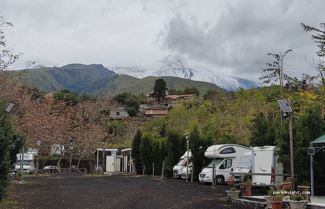 Area Sosta Attrezzata per Camper, Roulotte e tende, Spuligni — foto 4