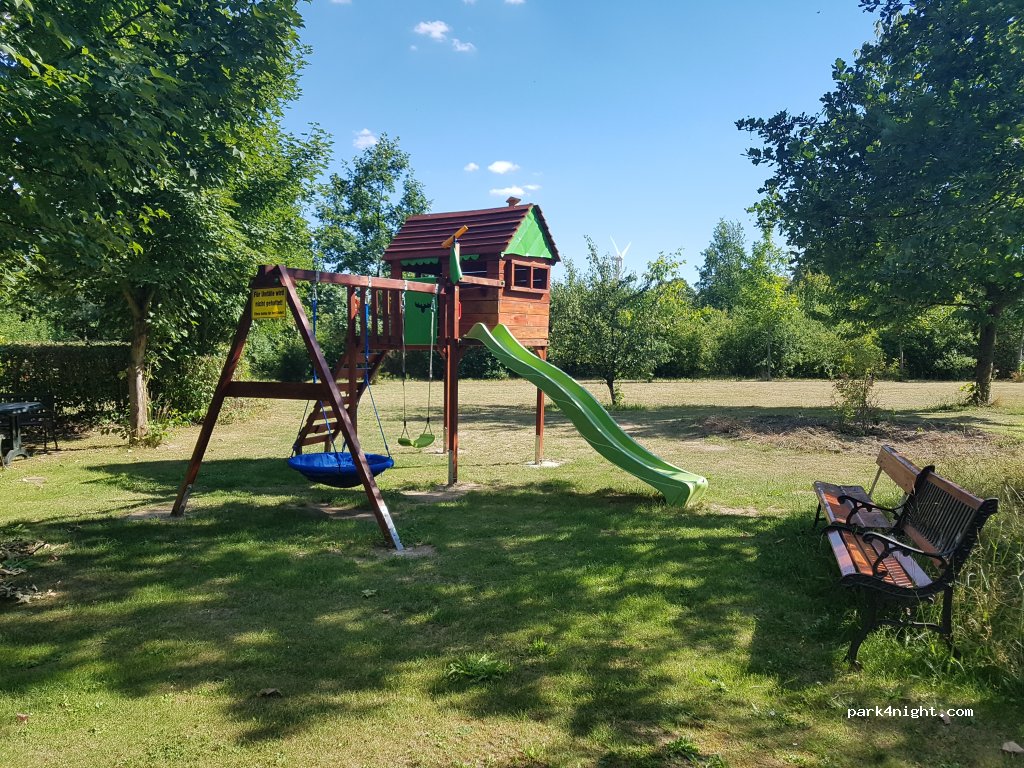 (16230) Breydin - Am Landhotel — foto