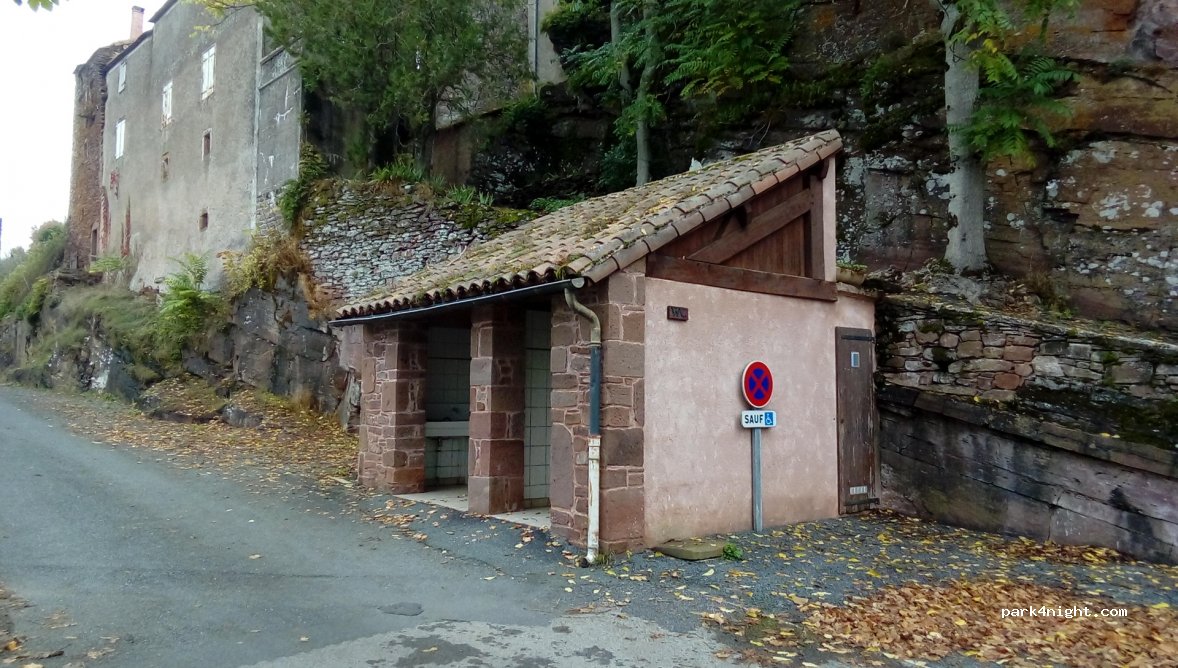 (12370) Combret - Rue de l'Adrech — foto 3