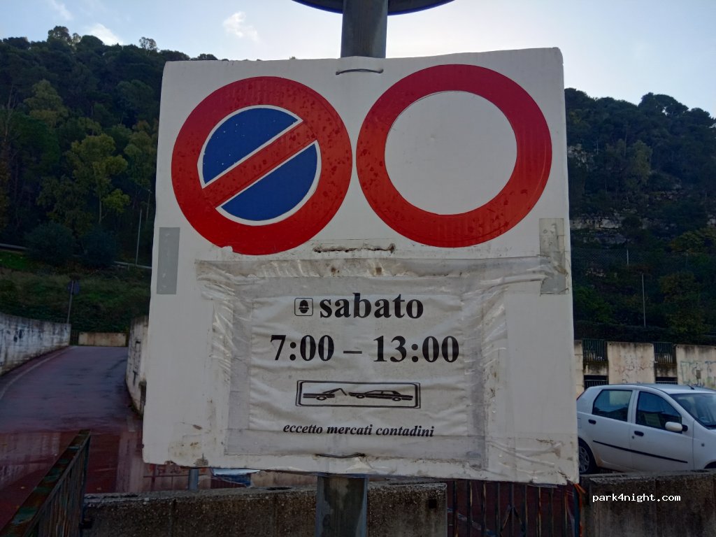 (97015) Modica - Via Medaglie d'oro — foto 2