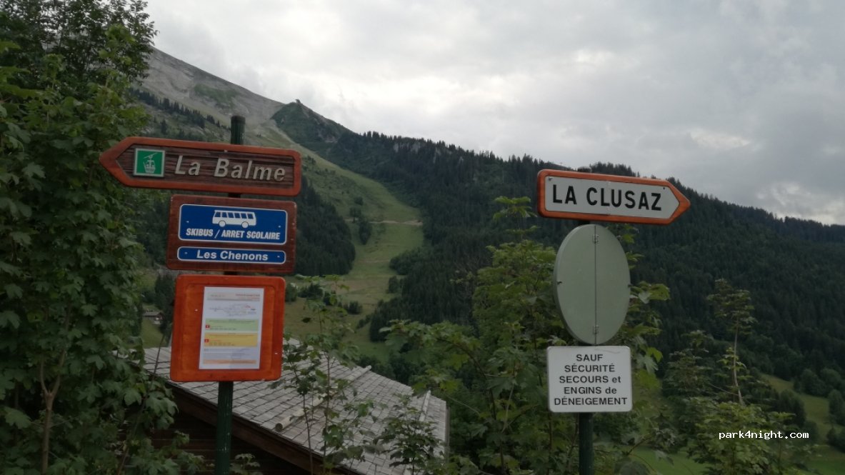 (74220) La Clusaz - Route des Chenons — foto