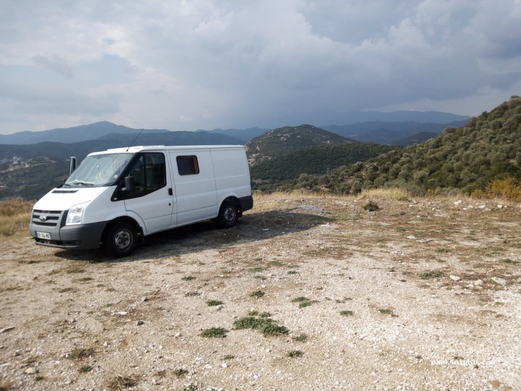 (640 07) Apovathra - Unnamed Road — foto
