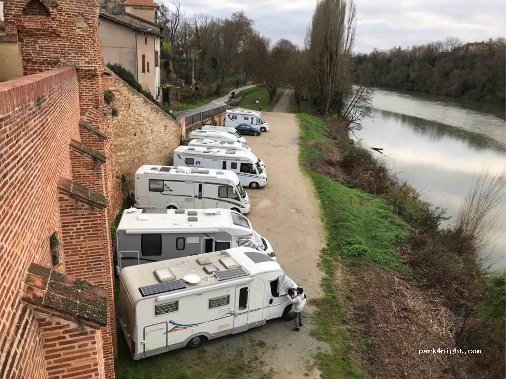 (81600) Gaillac - Rue Saint-Roch — foto