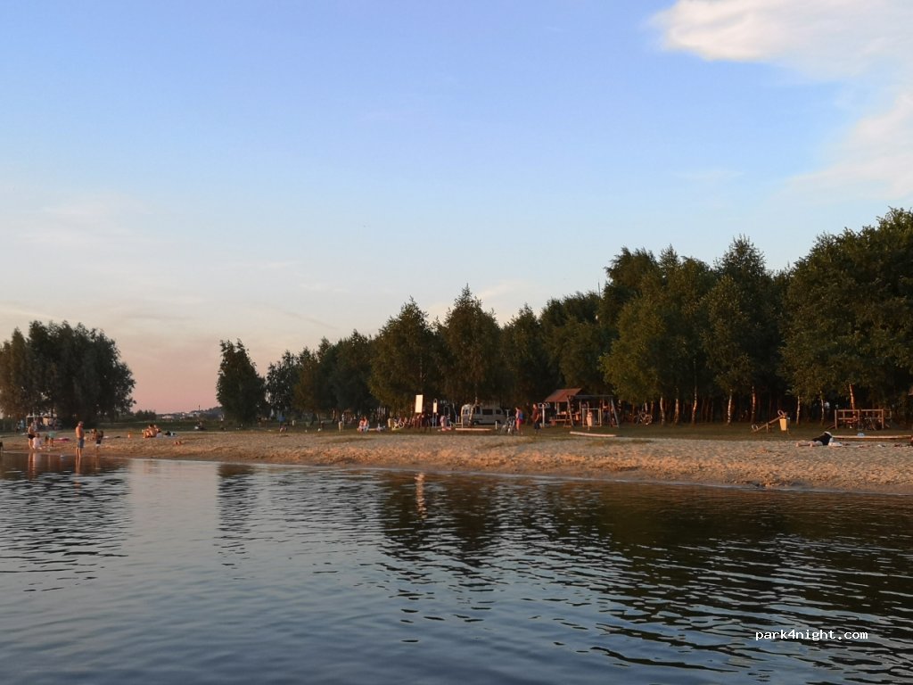 (22-100)  - Unnamed Road — foto