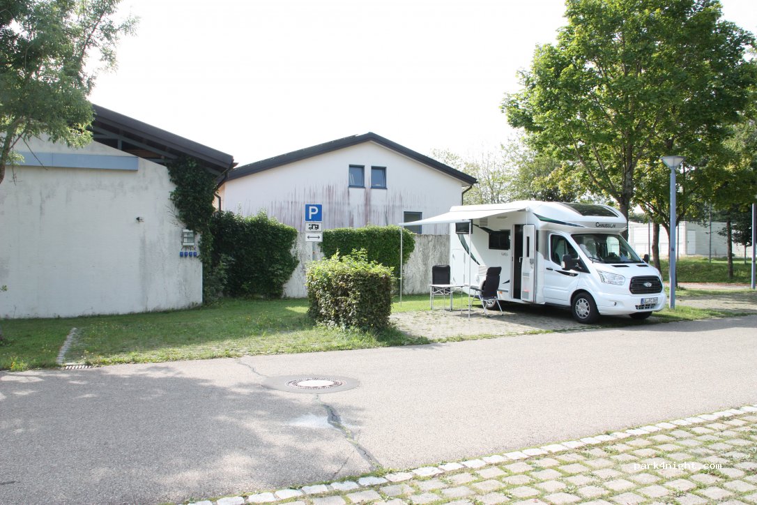 Wohnmobilparkplatz Amstetten — foto 2
