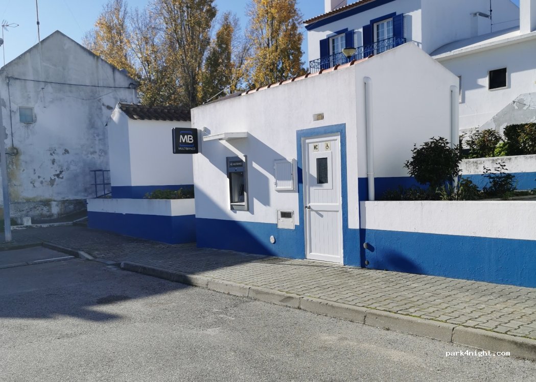 (7580)  - 30 Largo da Aldeia — foto