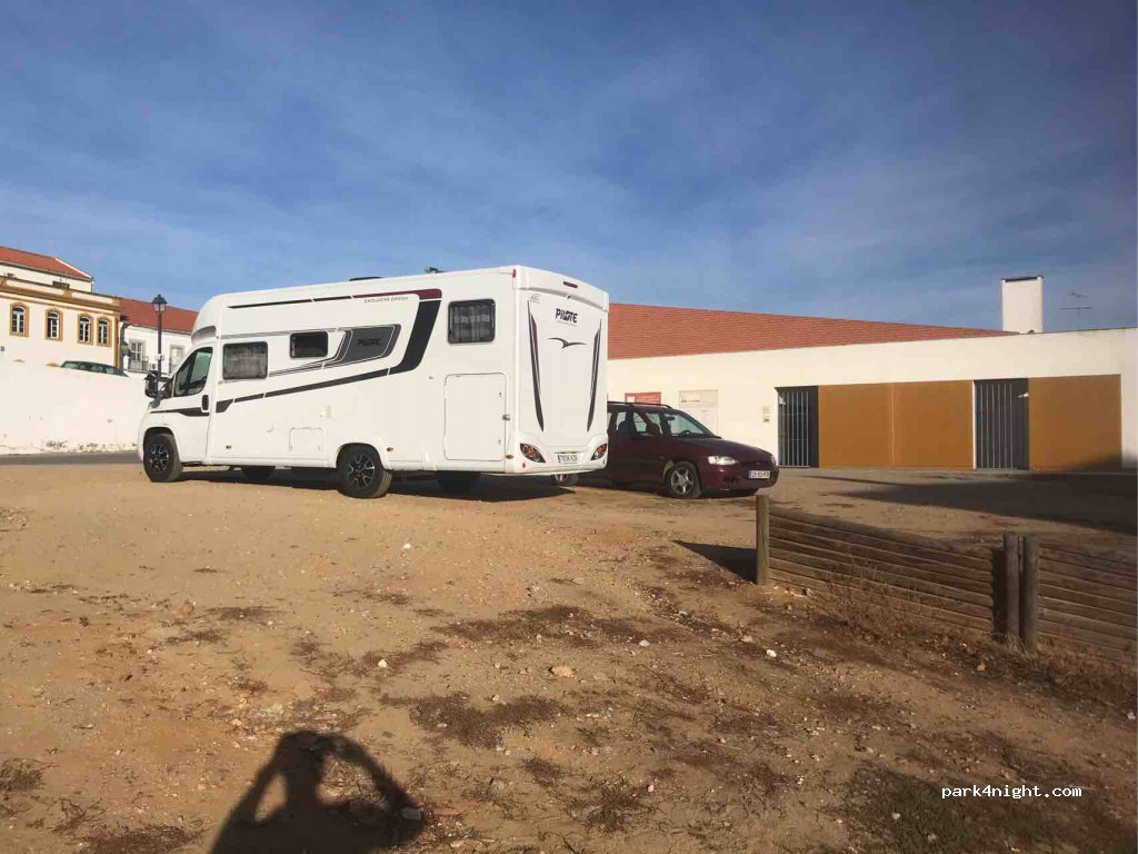 (7050-225) Montemor-o-Novo - 50 Rua Dom Vasco — foto