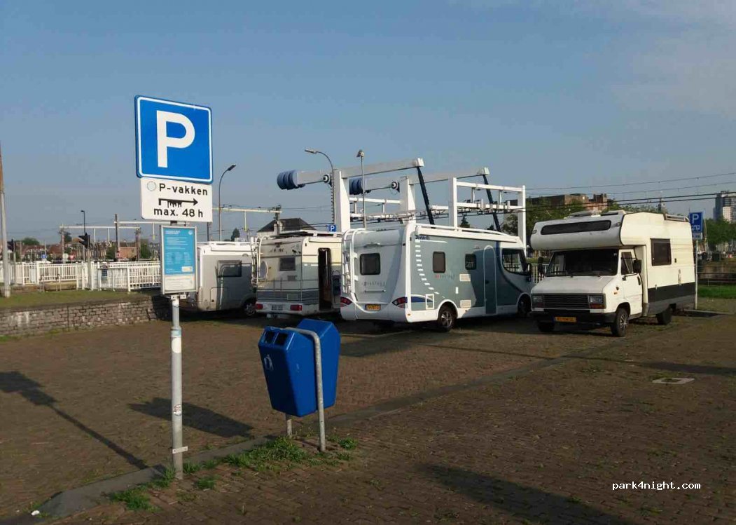 (3134 KA) Vlaardingen - 85 Oosthavenkade — foto