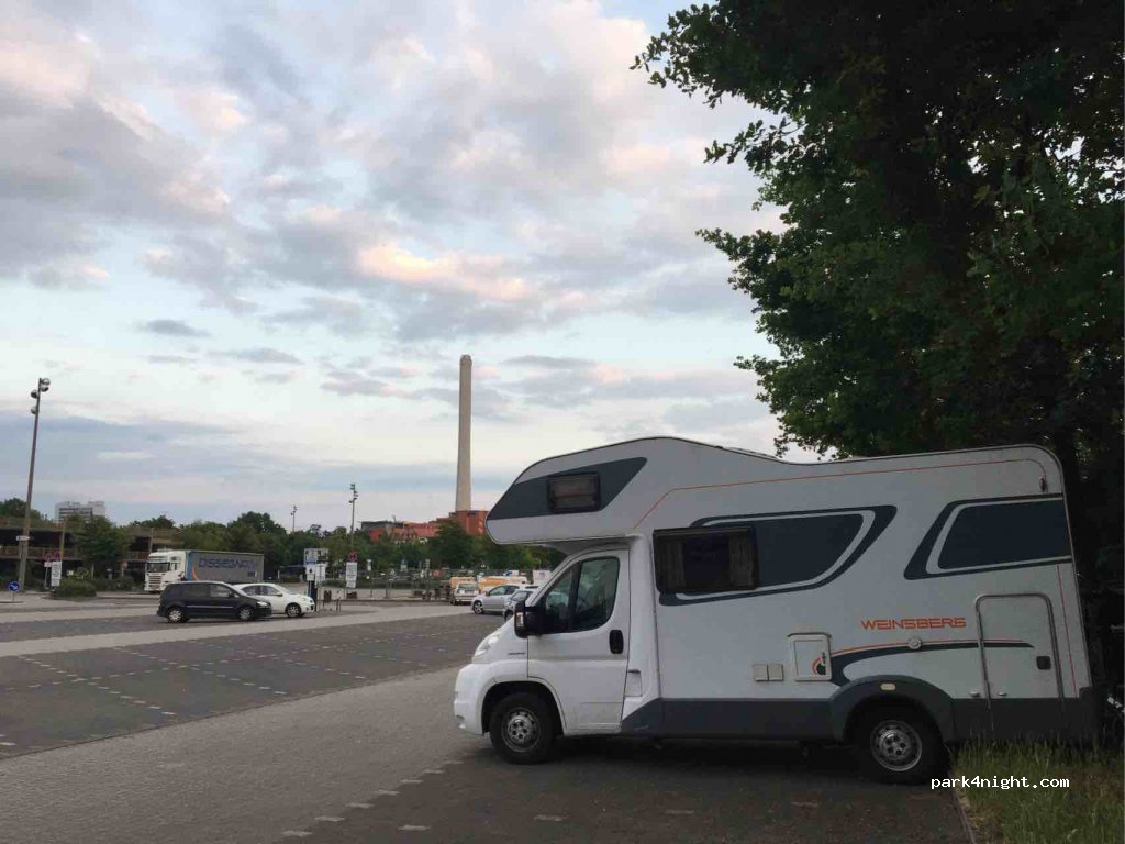 (91054) Erlangen - 1 Parkplatzstraße — foto 4