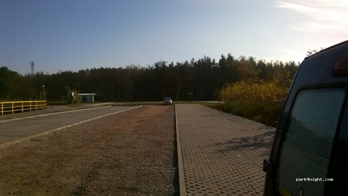 (25-351) Cedzyna - — foto