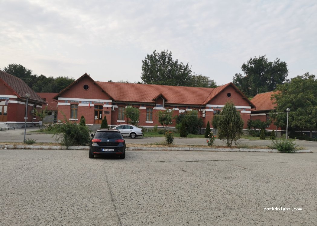 () Drobeta-Turnu Severin - 3 Strada Portului — foto 2