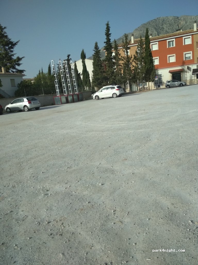 (18811) Zújar - 20A Calle Carretera — foto