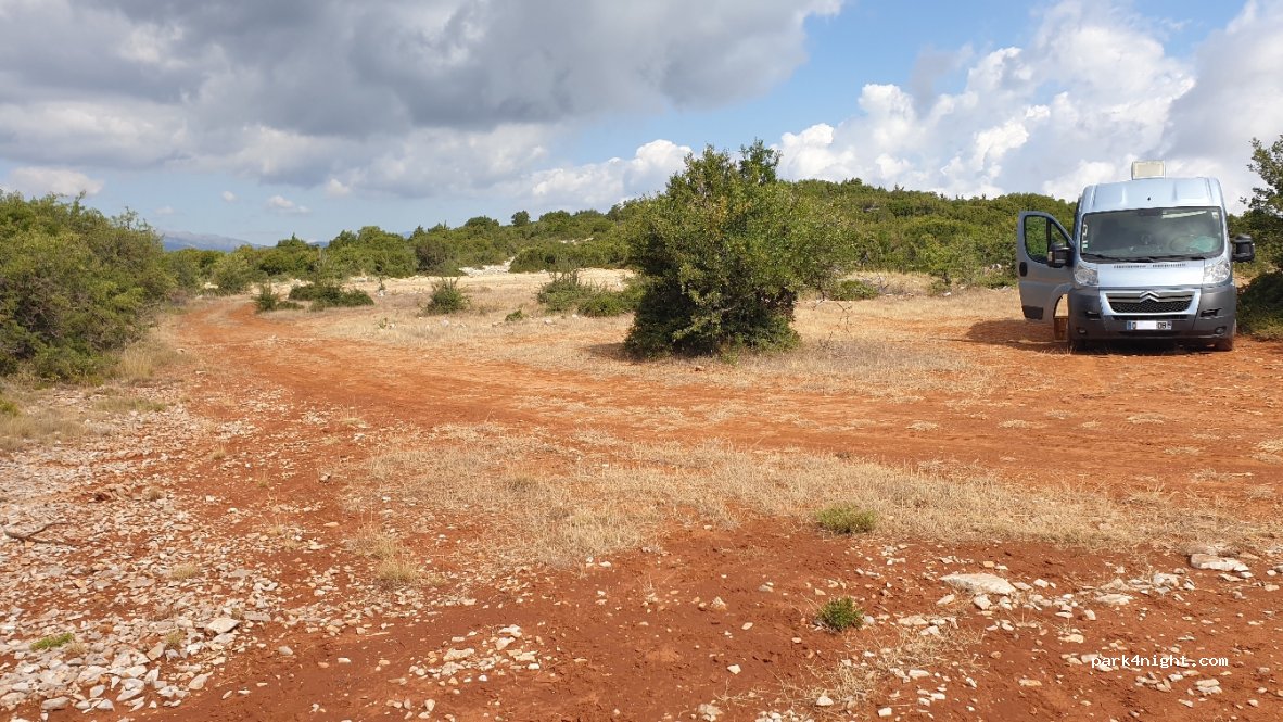 (223 00) - Eparchiaki Odos Apideon-Leonidiou — foto 3