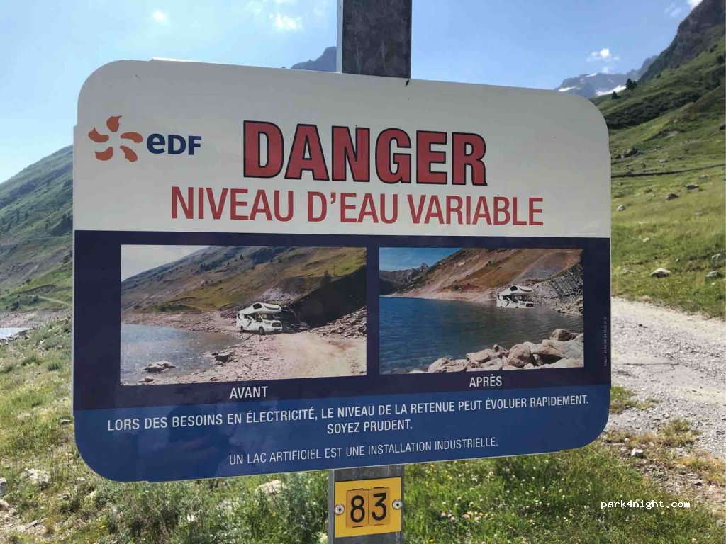 (73130) Saint-Colomban-des-Villards - D926 — foto