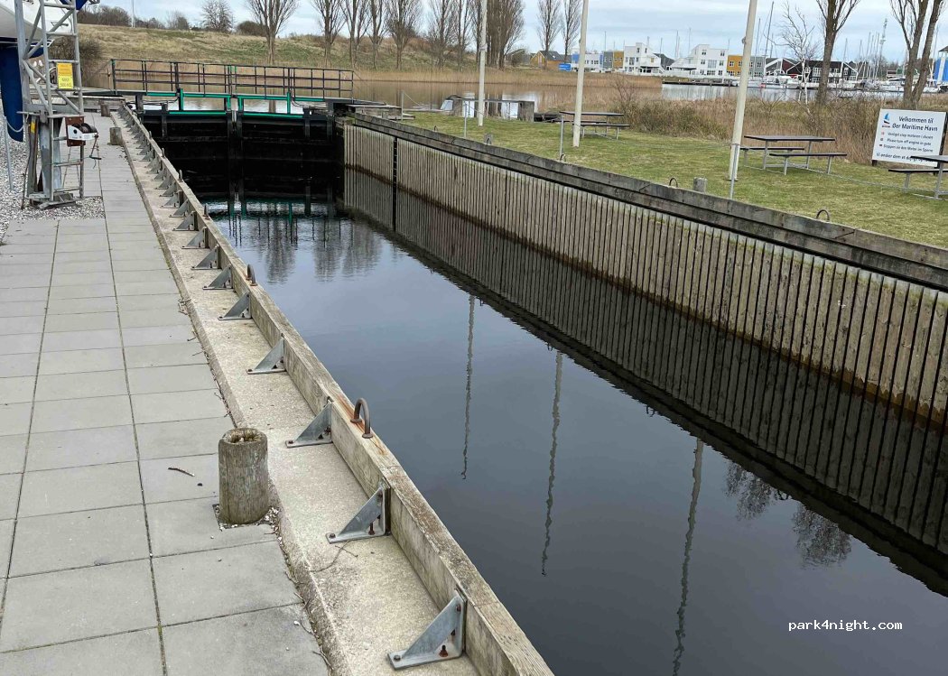Øer Maritime Havn — foto 2
