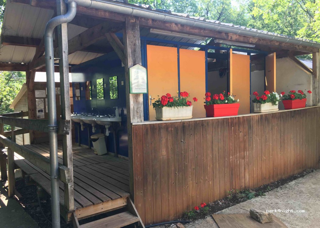 FERME DE LA BLAQUIERE — foto