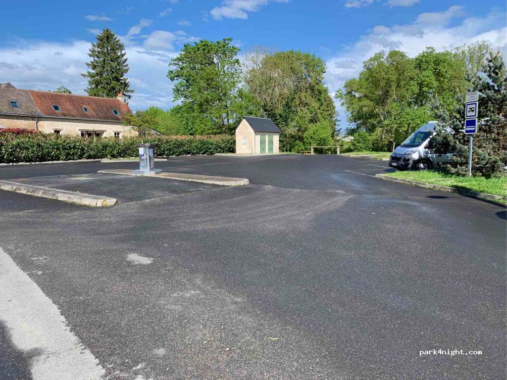 (37210) Vouvray - 18 Route Nationale 152 — foto