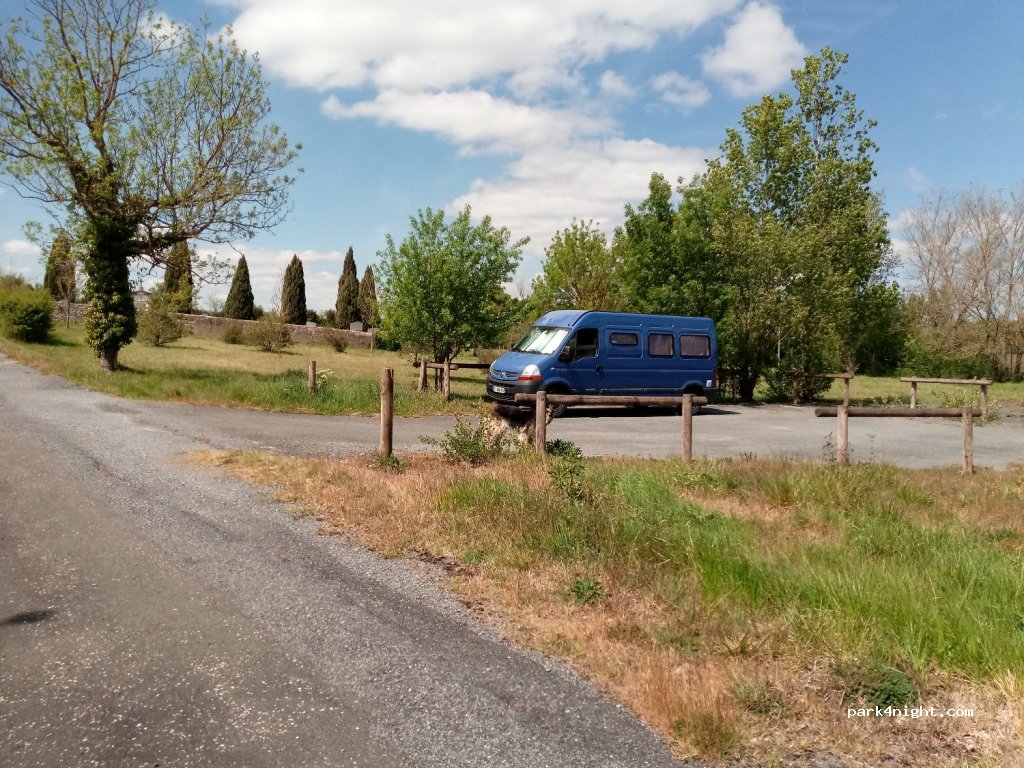 (81100) Castres - 30 Chemin Vicinal — foto